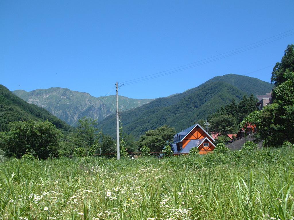 Tanigawadake Raspberry Youth Hostel Minakami Bagian luar foto