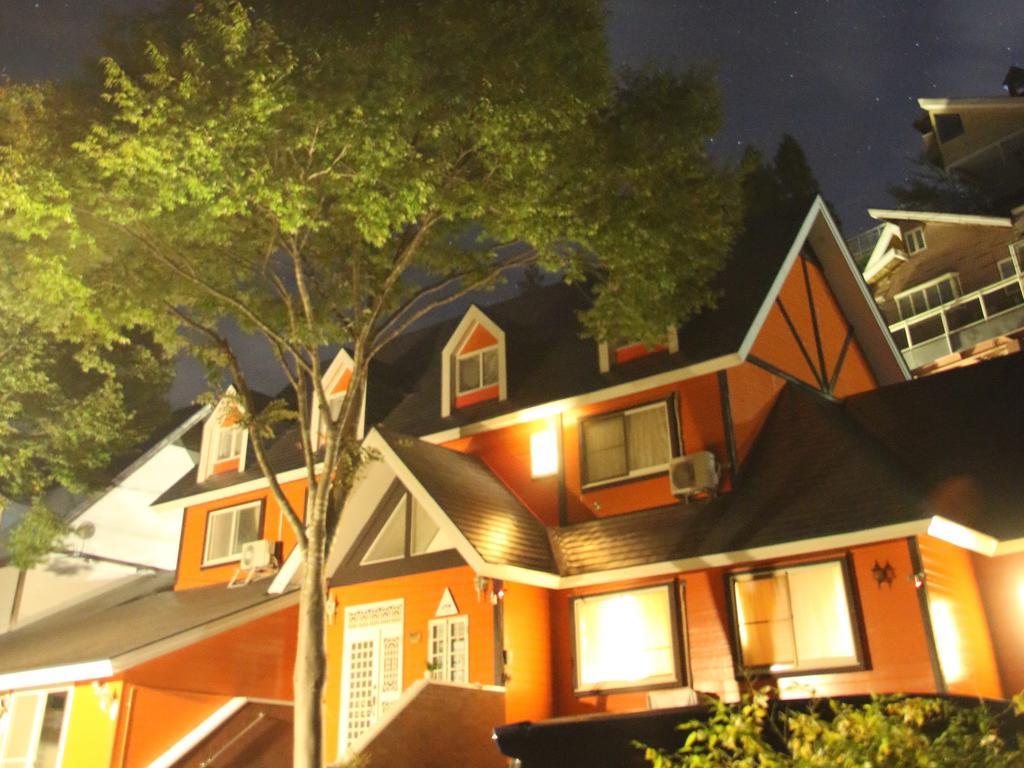 Tanigawadake Raspberry Youth Hostel Minakami Bagian luar foto