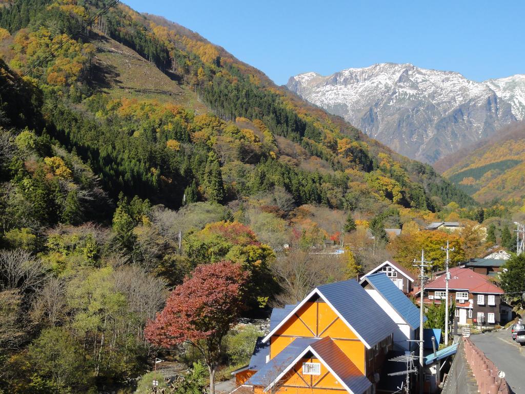 Tanigawadake Raspberry Youth Hostel Minakami Bagian luar foto